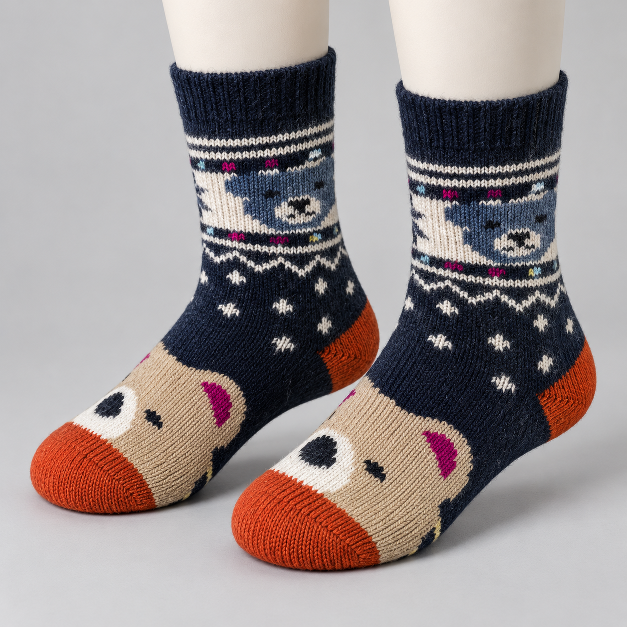 QW04 children's thermal teddy bear socks worn